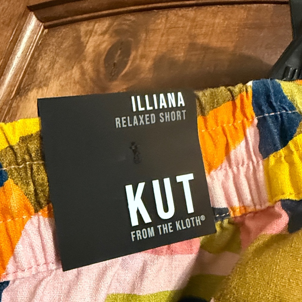 Kut from the Kloth Multicolor Abstract Women Shorts - Picture 5 of 6